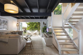 Boutique 2-Bed Beach House Near the Sea